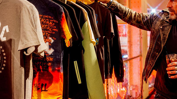 070326.svacdcpopupmerch1.jpg