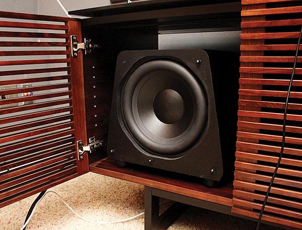 the cabinet & the subwoofer | sound & vision